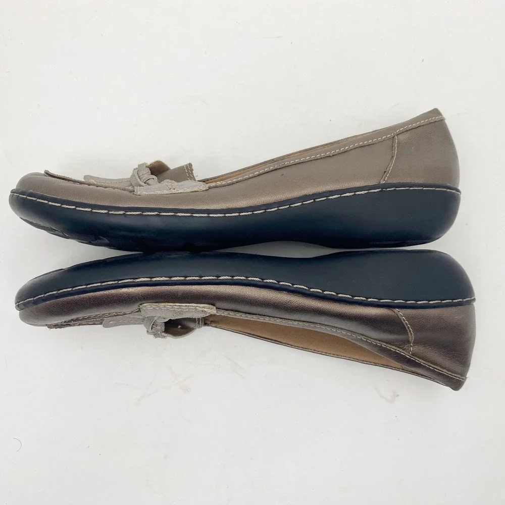 Clarks Ashland Bubble Metallic Leather Bow Loafers Women 9.5N Bronze Pewter